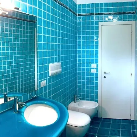 La Casa Sulla Riva Del Lago Moniga del Garda