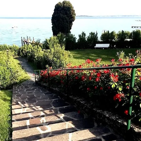 La Casa Sulla Riva Del Lago * Moniga del Garda
